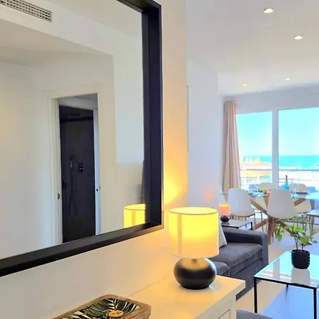 La Nogalera Vistas Modern 3bed 2 Bath With Seaviews And Private Parking By Namaste Elite * Torremolinos
