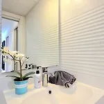 La Nogalera Vistas Modern 3bed 2 Bath With Seaviews And Private Parking By Namaste Elite Διαμέρισμα