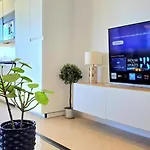 La Nogalera Vistas Modern 3Bed 2 Bath With Seaviews And Private Parking By Namaste Elite Lägenhet Torremolinos