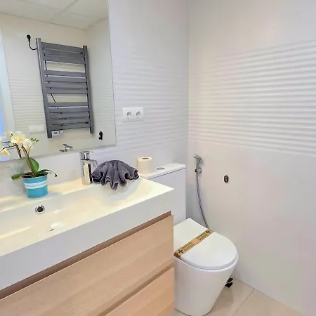 La Nogalera Vistas Modern 3bed 2 Bath With Seaviews And Private Parking By Namaste Elite Διαμέρισμα Τορρεμολίνος