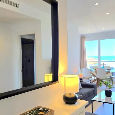 La Nogalera Vistas Modern 3bed 2 Bath With Seaviews And Private Parking By Namaste Elite Τορρεμολίνος