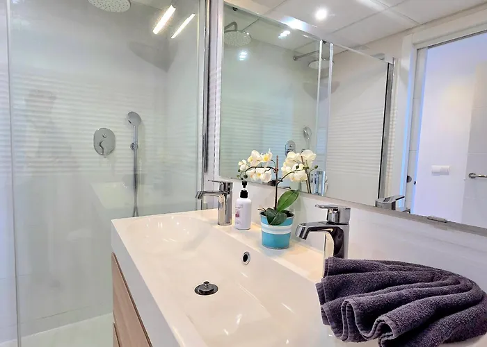 Apartmán La Nogalera Vistas Modern 3Bed 2 Bath With Seaviews And Private Parking By Namaste Elite