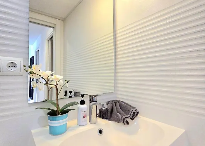 La Nogalera Vistas Modern 3Bed 2 Bath With Seaviews And Private Parking By Namaste Elite