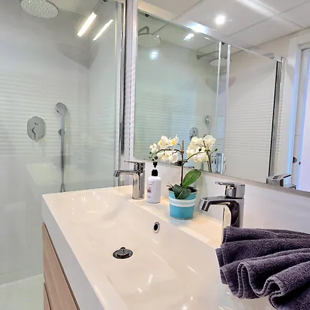 شقة La Nogalera Vistas Modern 3bed 2 Bath With Seaviews And Private Parking By Namaste Elite