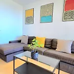 La Nogalera Vistas Modern 3bed 2 Bath With Seaviews And Private Parking By Namaste Elite דירה